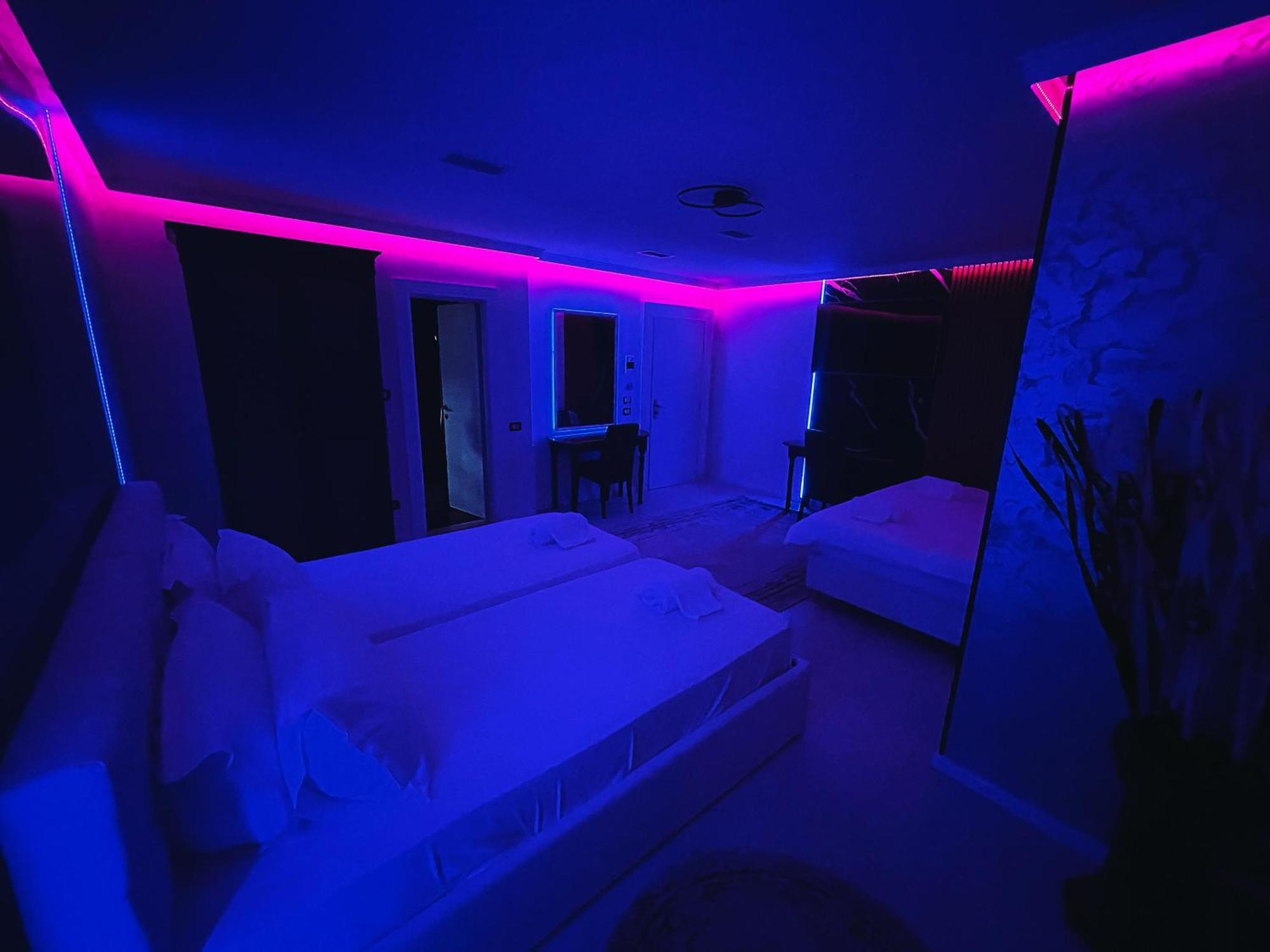 Hotel Rosa Blu Tiranë Ngoại thất bức ảnh